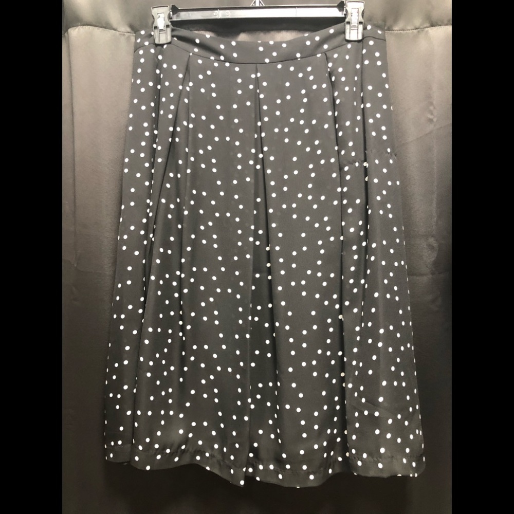 TAHARI ASK SKIRT